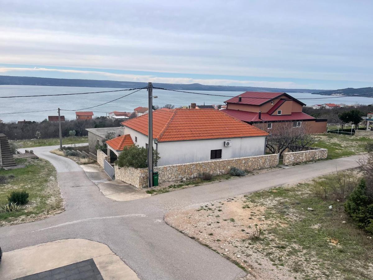 Apartments Frigan Maslenica Eksteriør bilde
