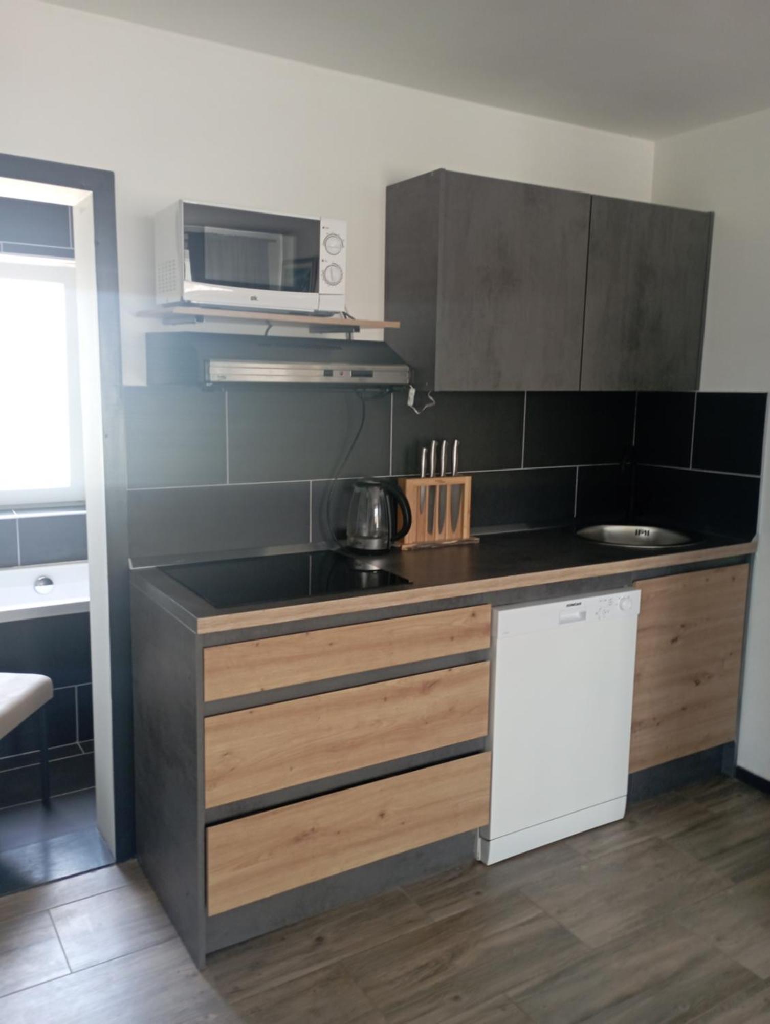 Apartments Frigan Maslenica Eksteriør bilde